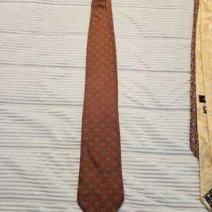 Gucci Red and Gold Patterned Tie